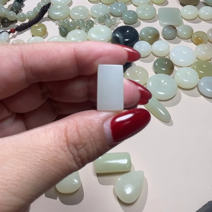和田玉（糖玉）未镶嵌珠宝半成品