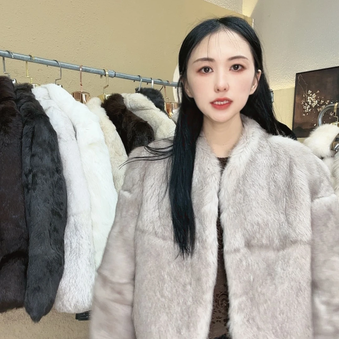 【闪购商品】兔毛外套搭配