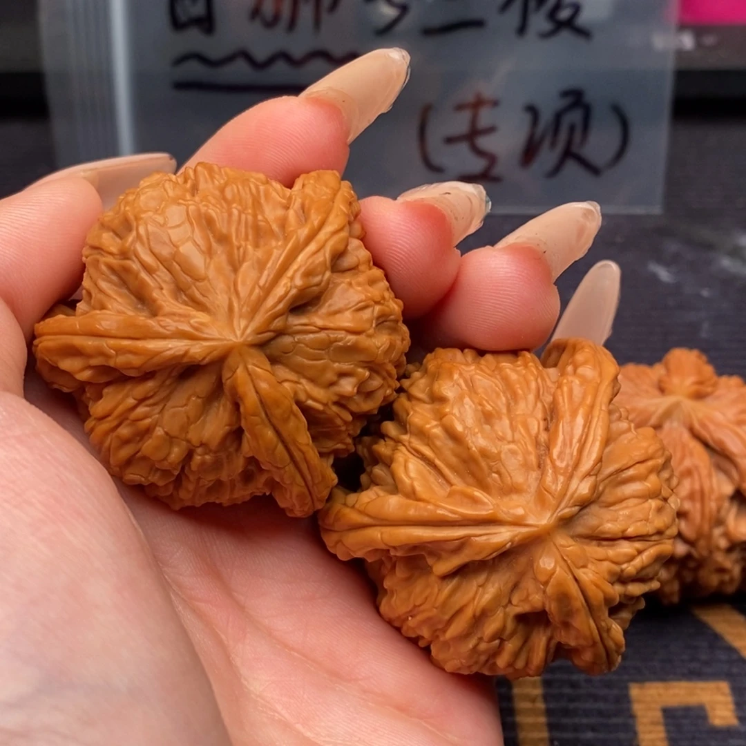 王***吊坠文玩核桃白狮子