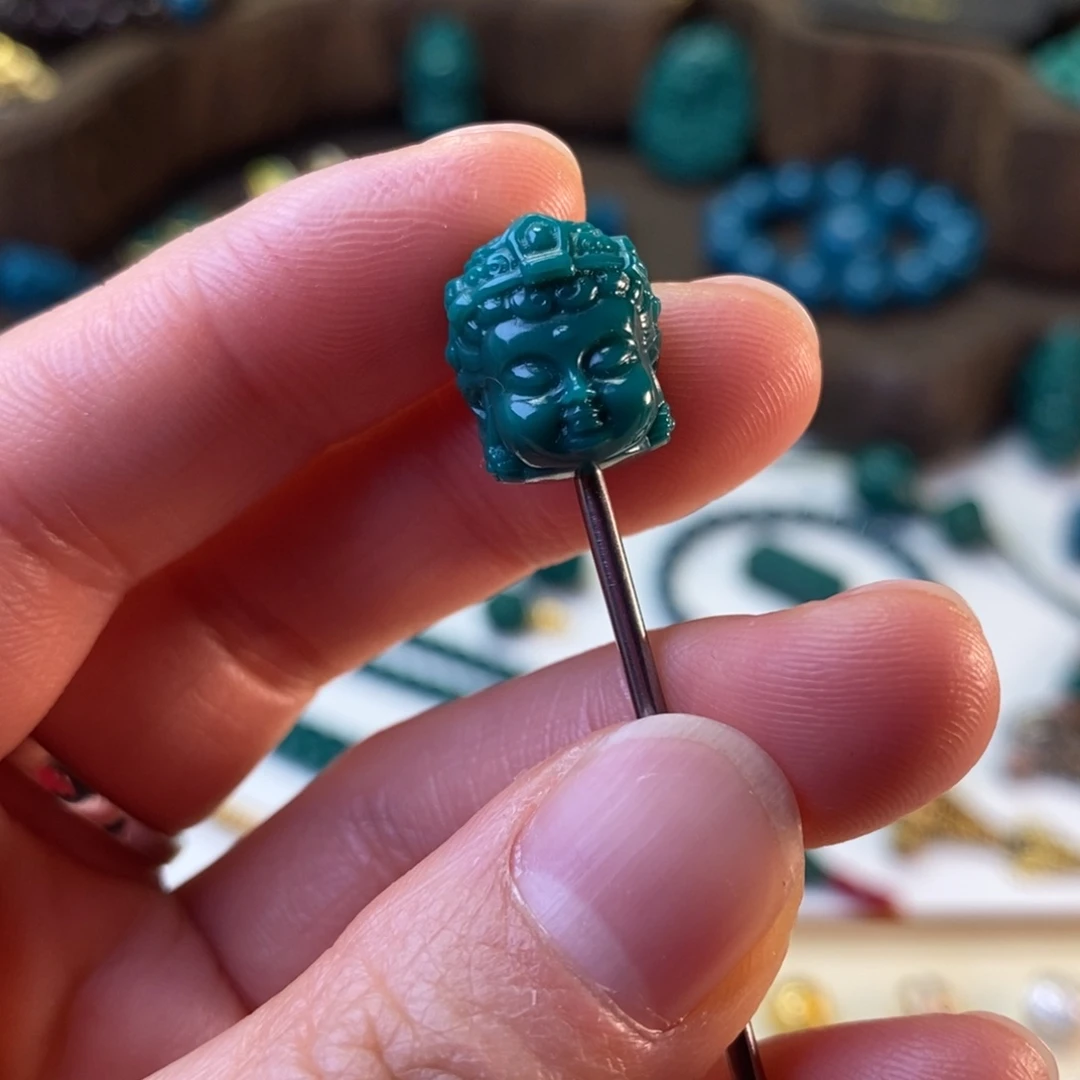 颈饰琉璃地狱色12mm宝宝佛