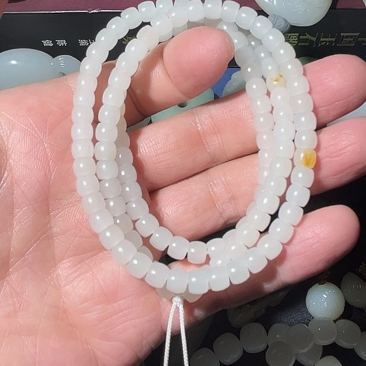 和田玉（糖玉）未镶嵌颈饰