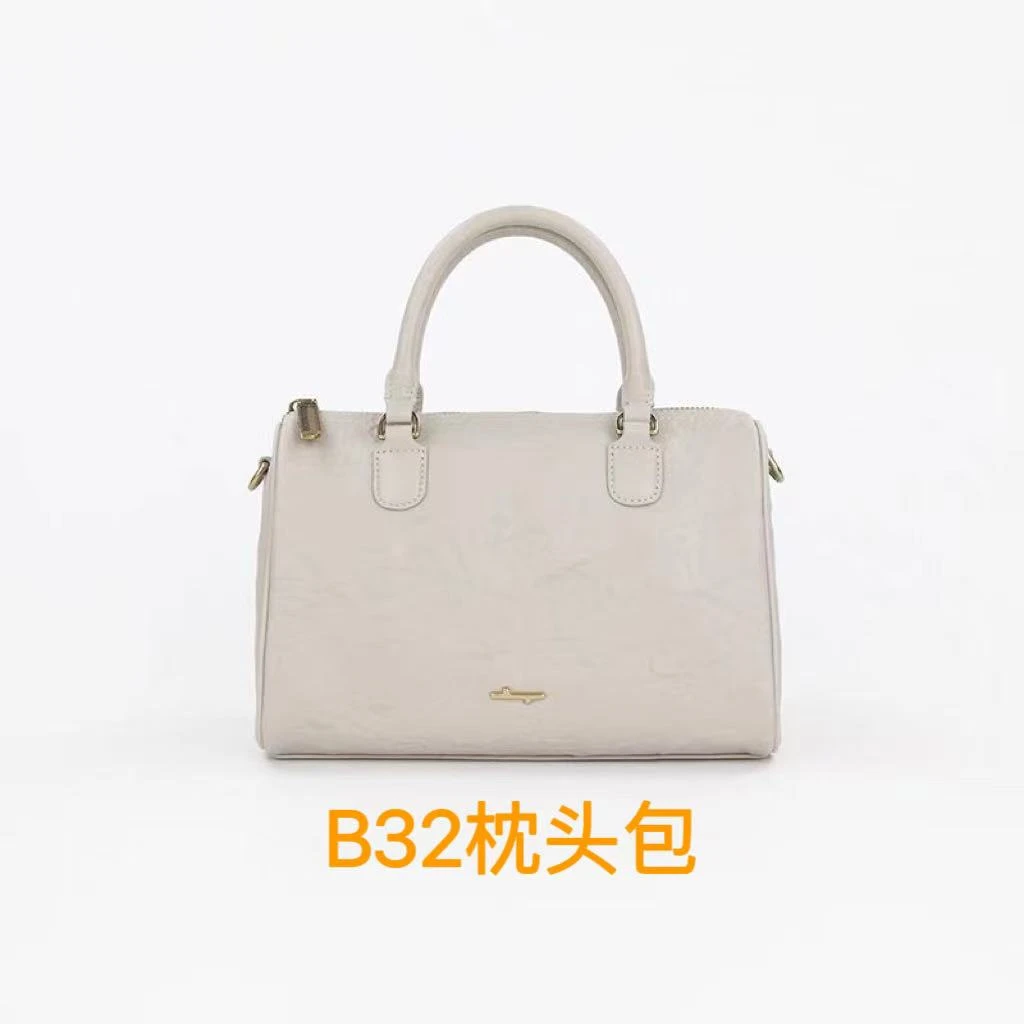 B32 经典格纹时尚百搭枕头包