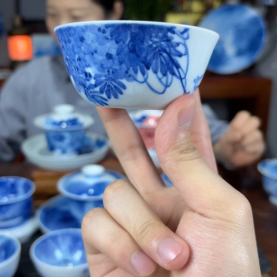 王庆龙老师手绘陶瓷