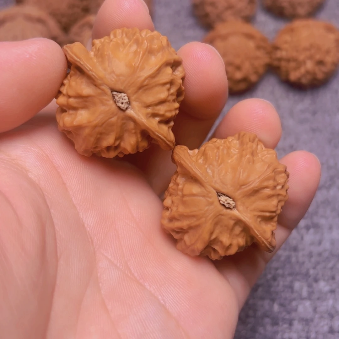 核桃把件35➕小瓷娃娃