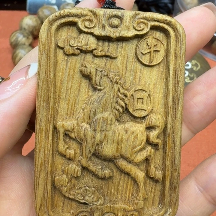 大叶紫檀（黑酸枝木类）