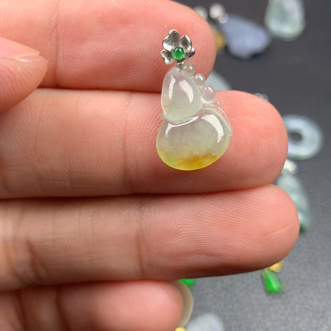 【闪购商品】翡翠18K金镶嵌颈饰翡翠