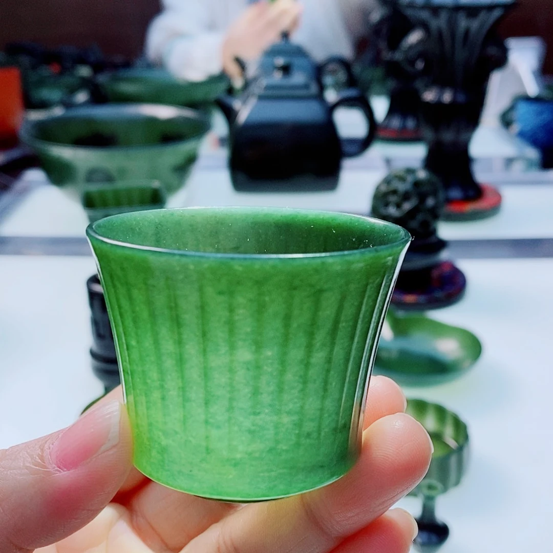 未镶嵌和田玉（青玉）把件