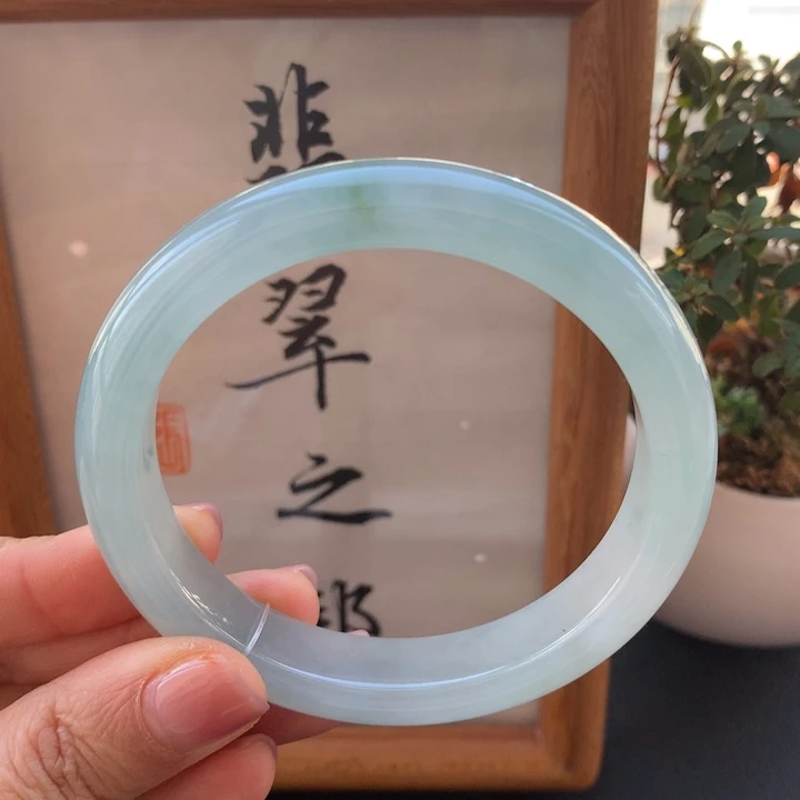 翡翠手镯未镶嵌翡翠手镯56