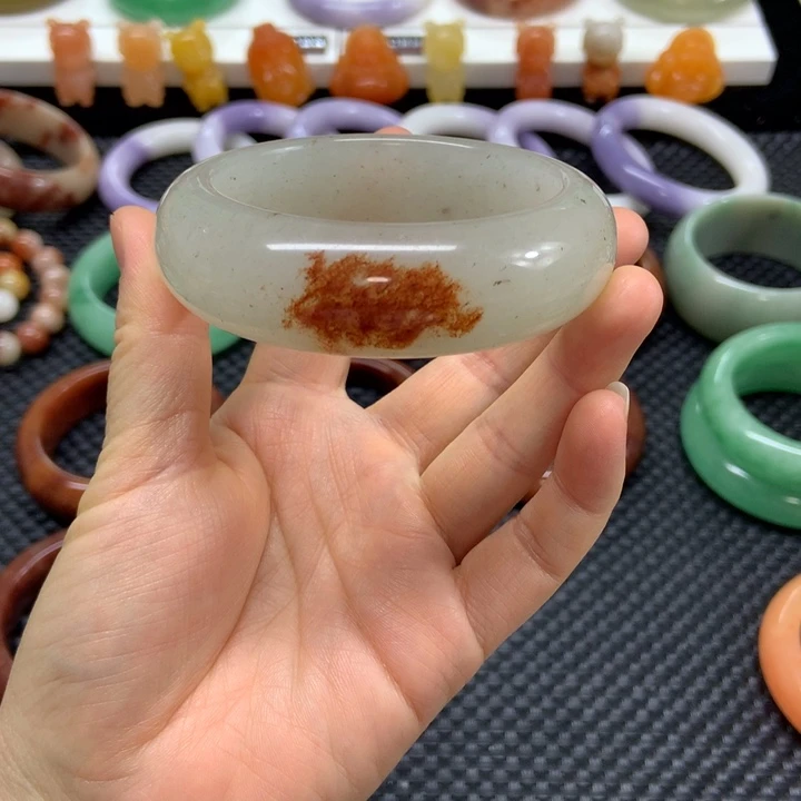 石英质玉未镶嵌手镯