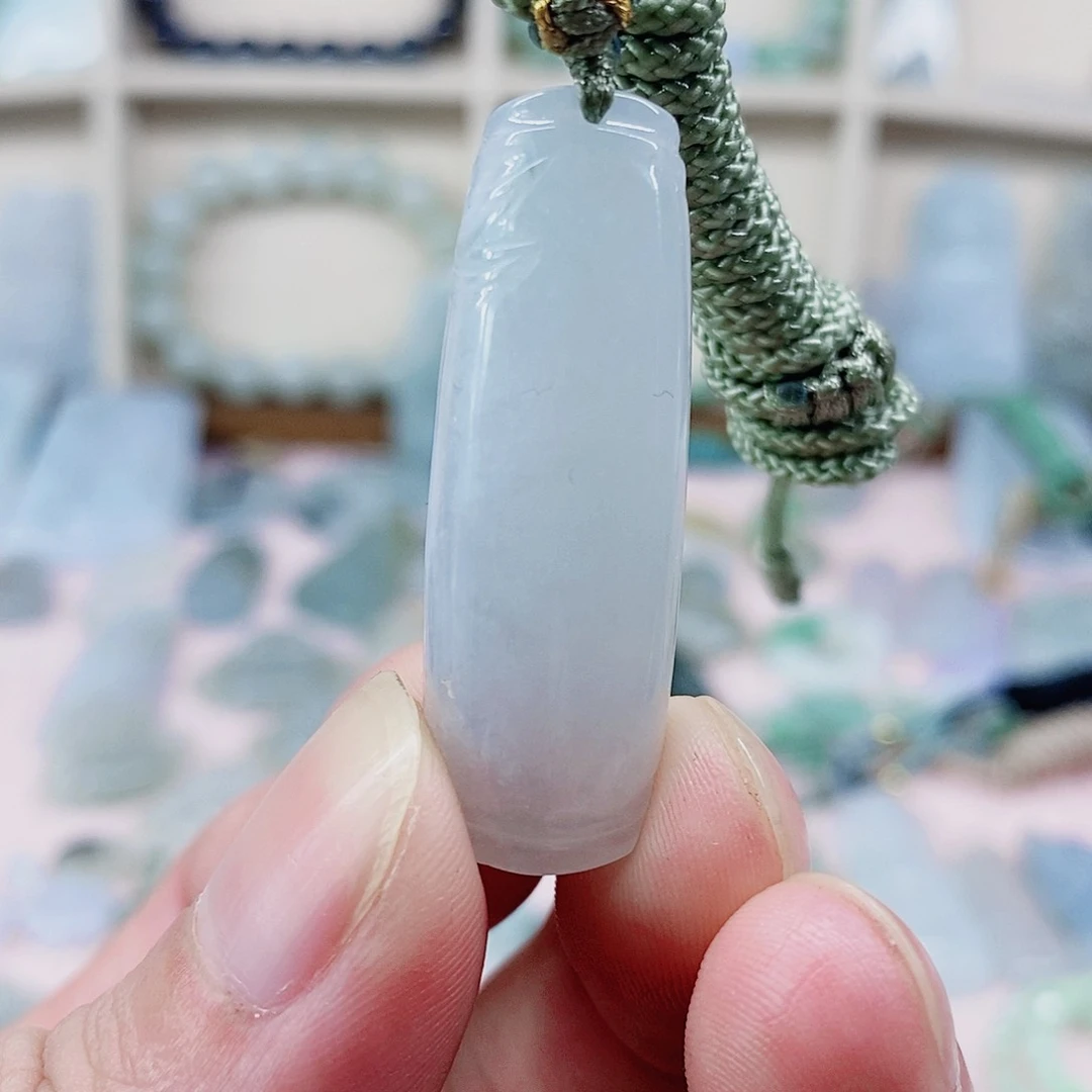 吊坠(不含链)未镶嵌翡翠天然