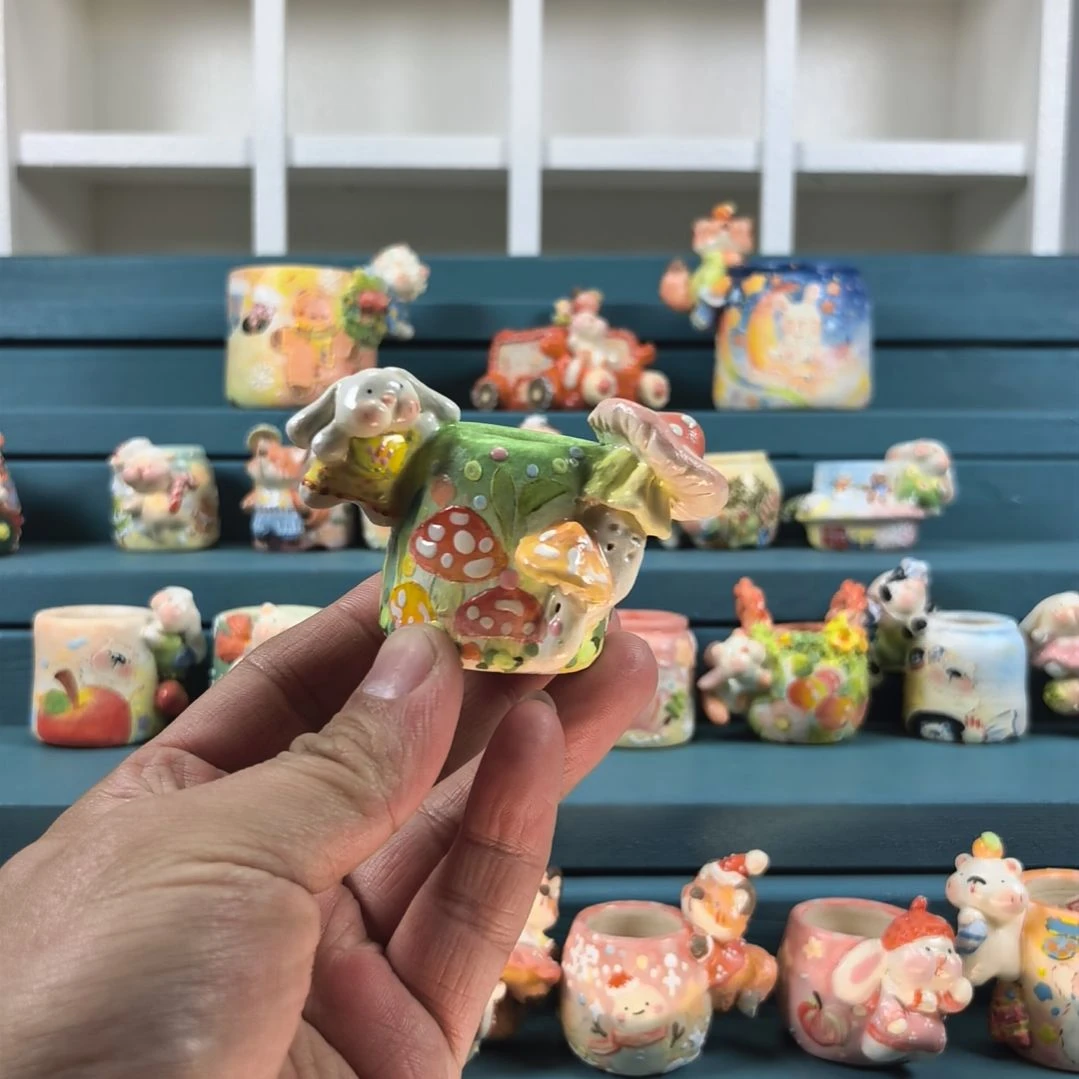 豆***叮绿色 蘑菇小兔 手绘多肉花盆