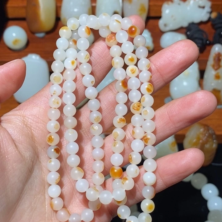 宝***亿和田玉未镶嵌颈饰