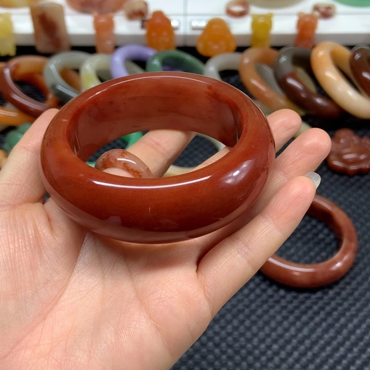 石英质玉未镶嵌手镯