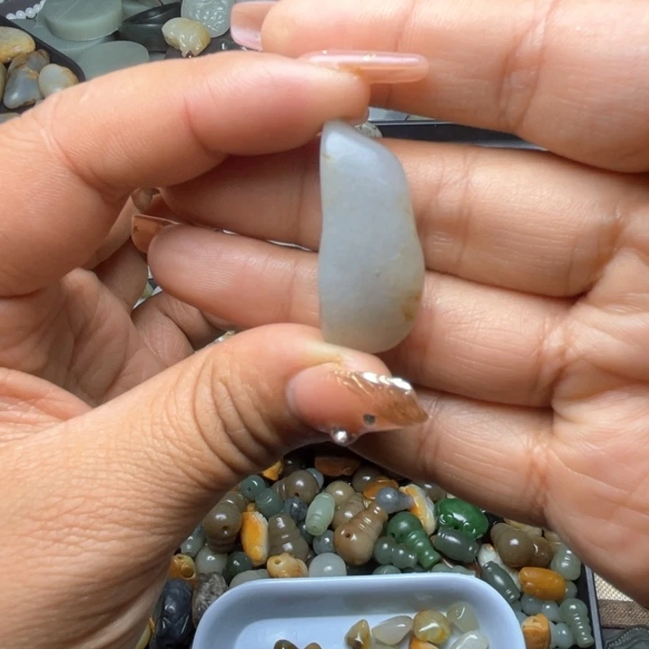 和田玉（青玉）未镶嵌珠宝半成品