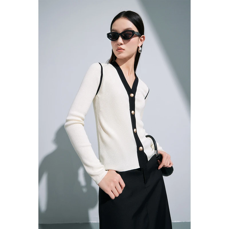 《力力淘专享》MOFAN摩凡春新款米白毛针织衫MDE453771