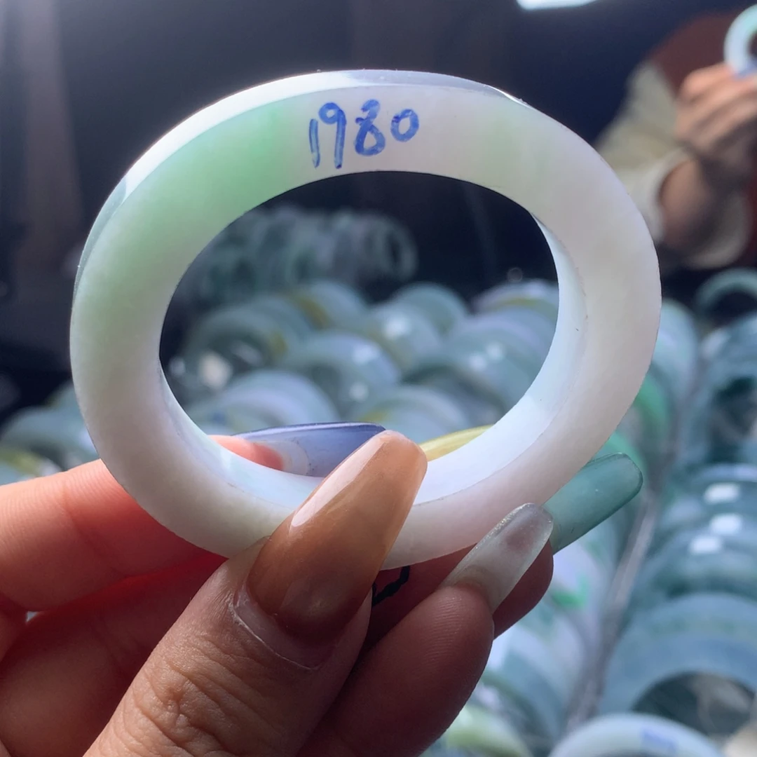 定制翡翠未镶嵌50-54贵妃