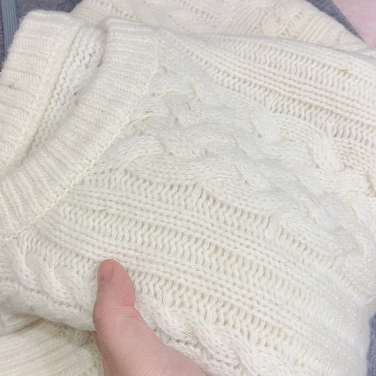 宝衣家 冬款加厚绞花套头毛衣