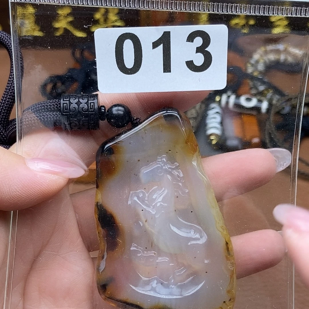 玛瑙/玉髓未镶嵌颈饰