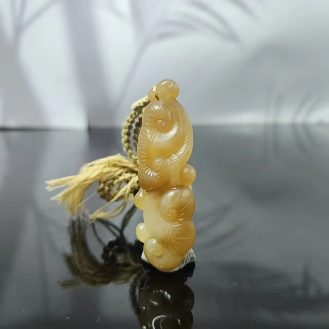 Z和田玉且末糖如意吊坠5794