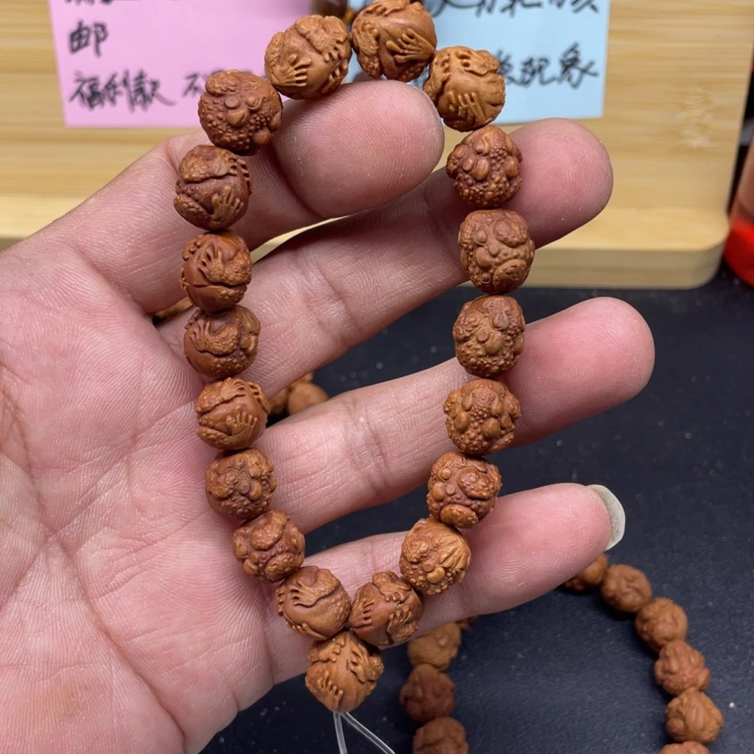 龙纹桃核金鞭微瑕