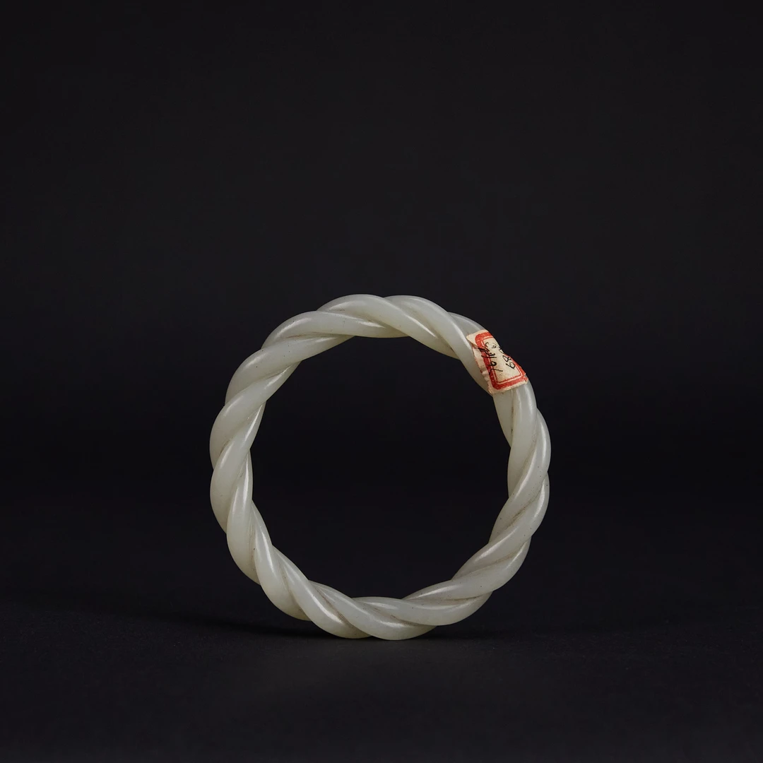 【预展】LOT 122017明代 玉绳纹手镯
