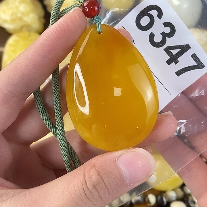 蜜蜡未镶嵌珠宝奇石6347
