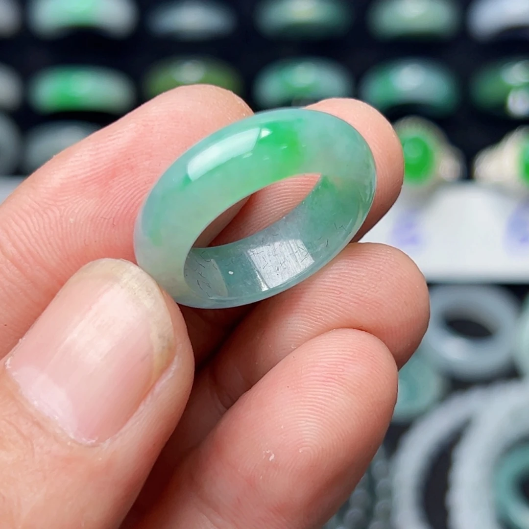 定制翡翠未镶嵌圈口19号