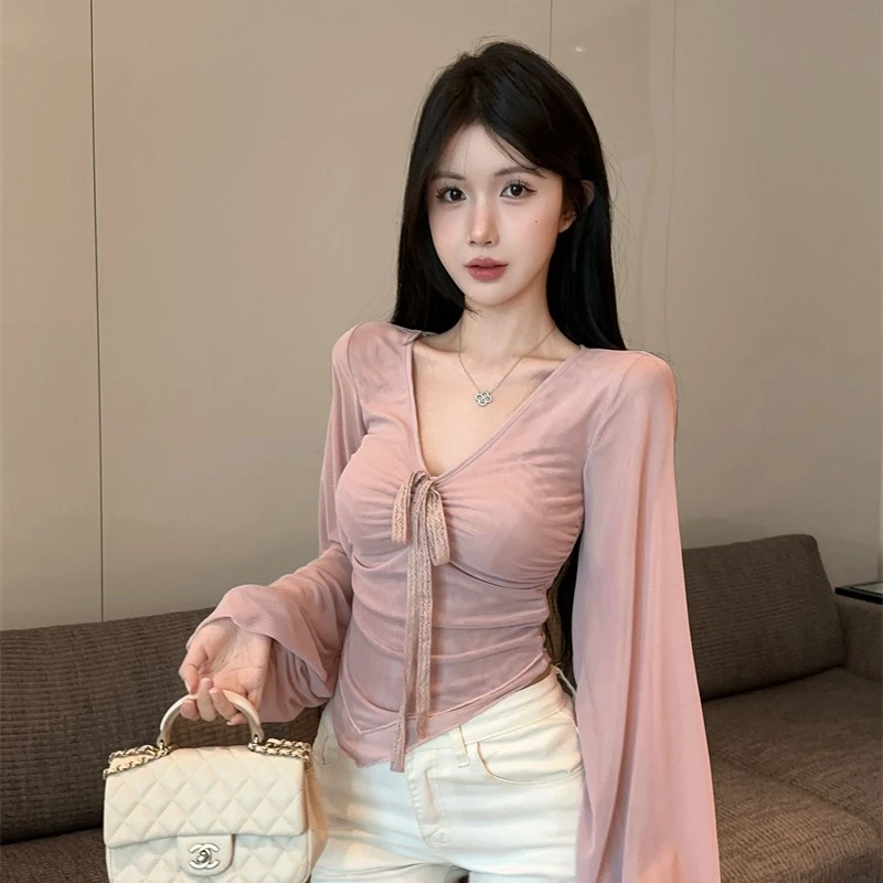 气质别致V领长袖T恤女秋装性感辣妹风网纱小衫设计感褶皱绑带上衣