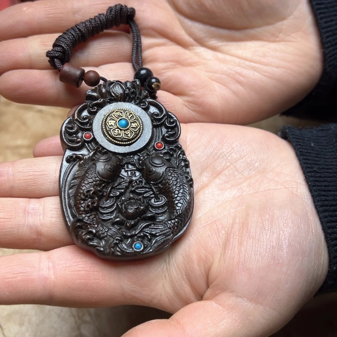 大叶紫檀（黑酸枝木类）