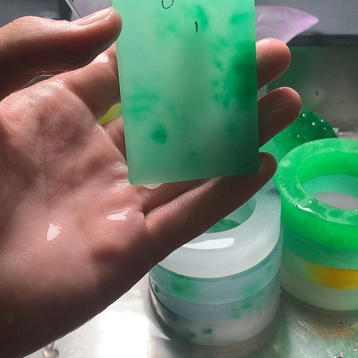 笑***客石英质玉合金珠宝半成品