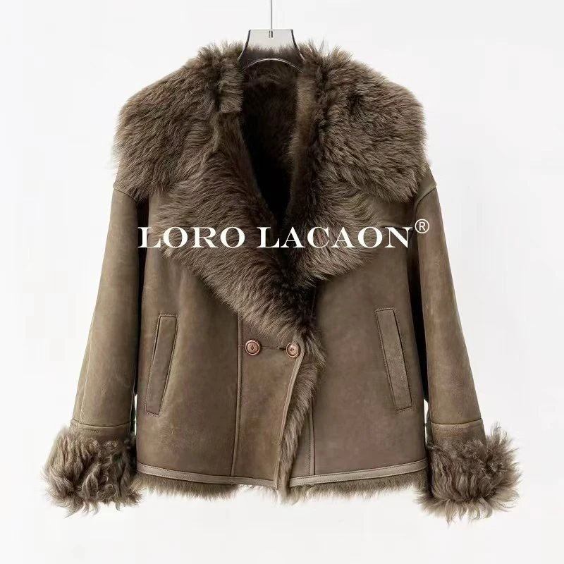 以赛亚 闲适生活 短款复古西装领托斯卡纳女皮毛一体外套女 41632