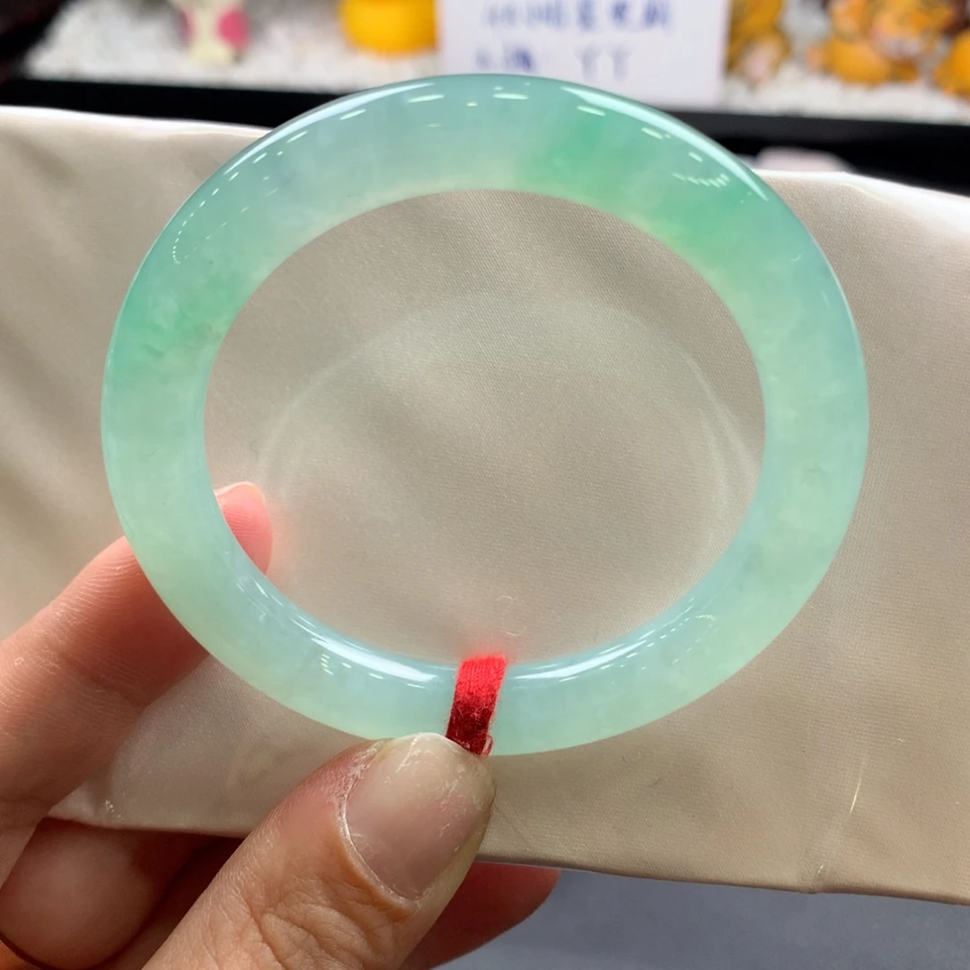 翡翠未镶嵌手镯51.7美人条冰甜绿（有贯穿纹裂），38号