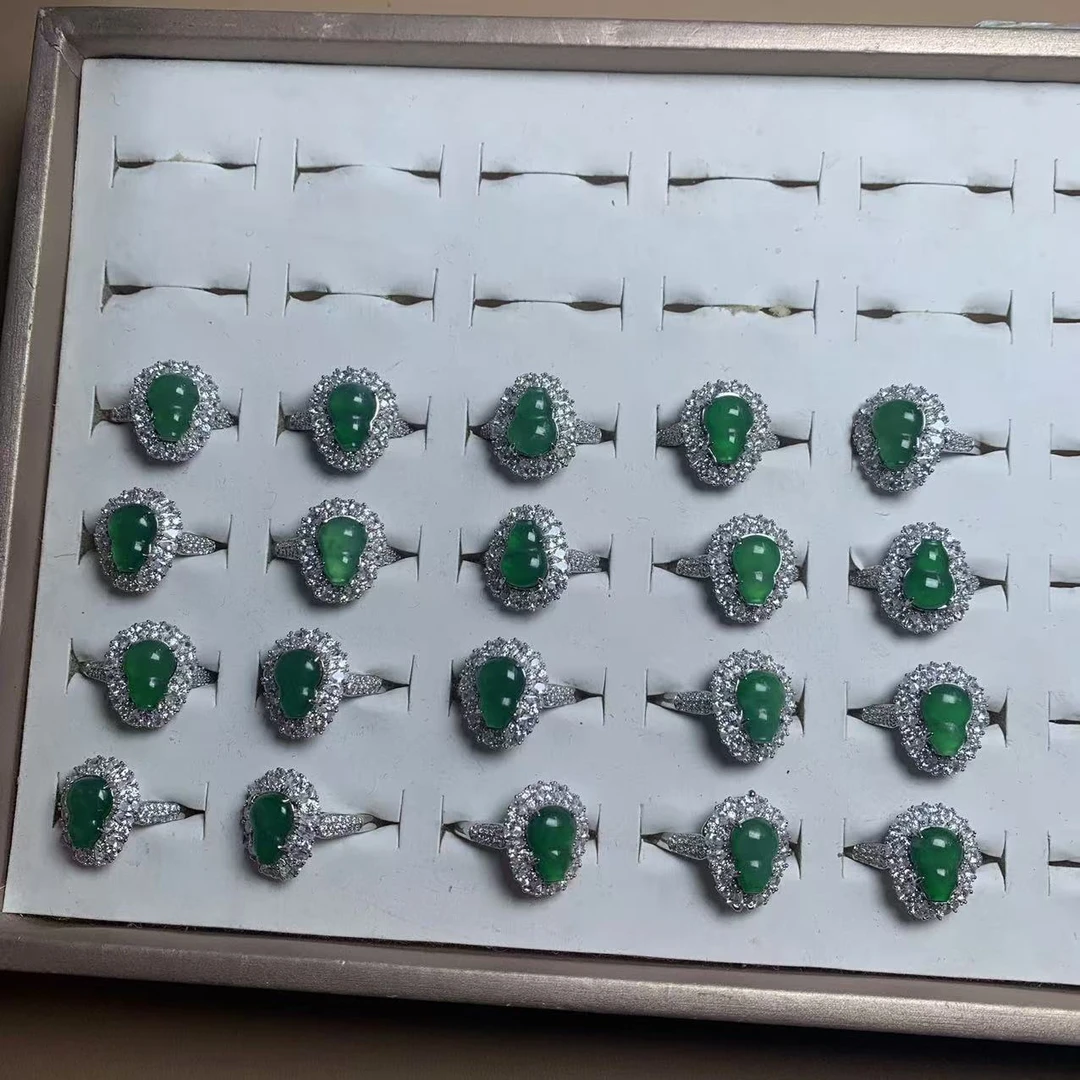 天然翡翠葫芦戒指 多样性发货只发一件  as/09