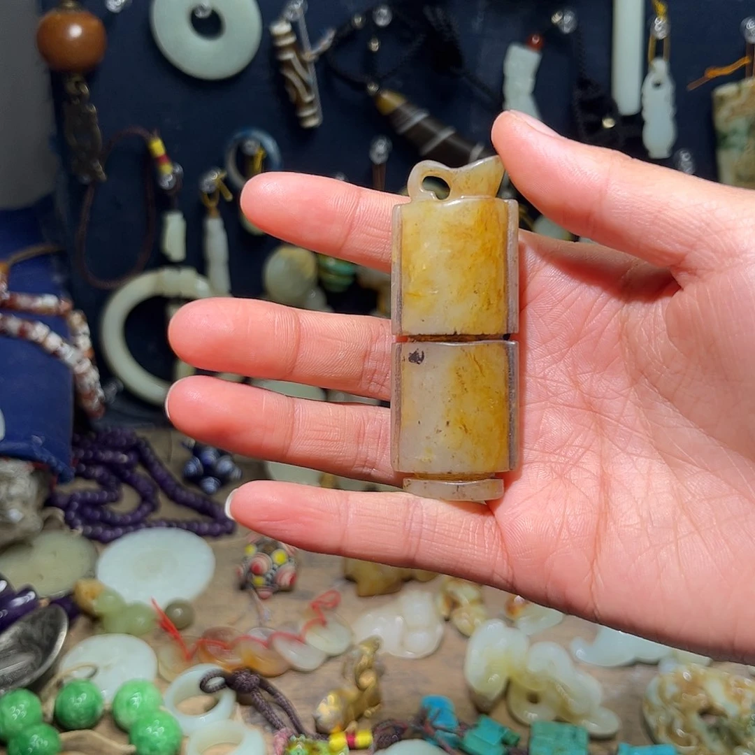 未镶嵌和田玉（糖玉）挂件