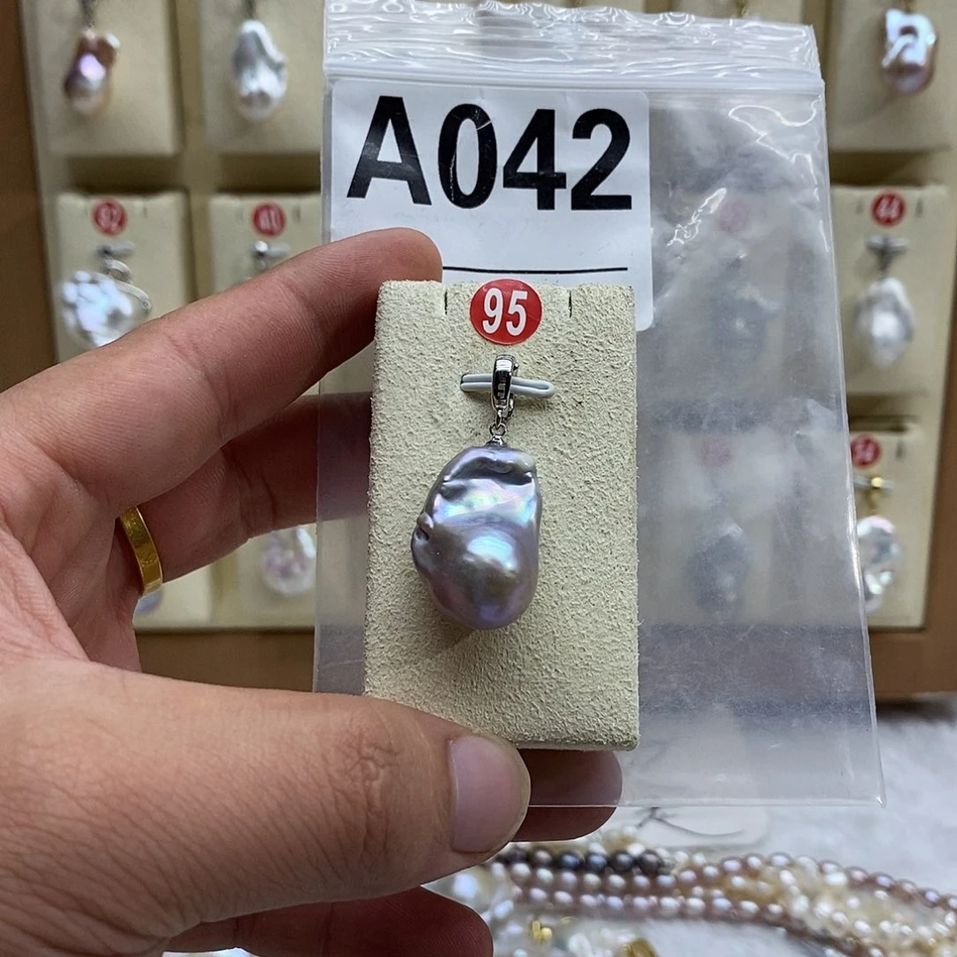 银S925镶嵌淡水珍珠颈饰