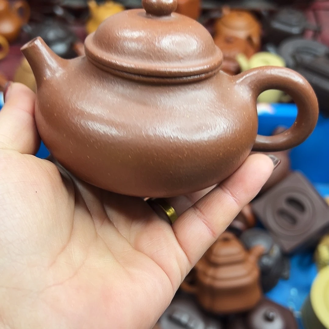 茶壶紫砂紫砂的……………………紫砂