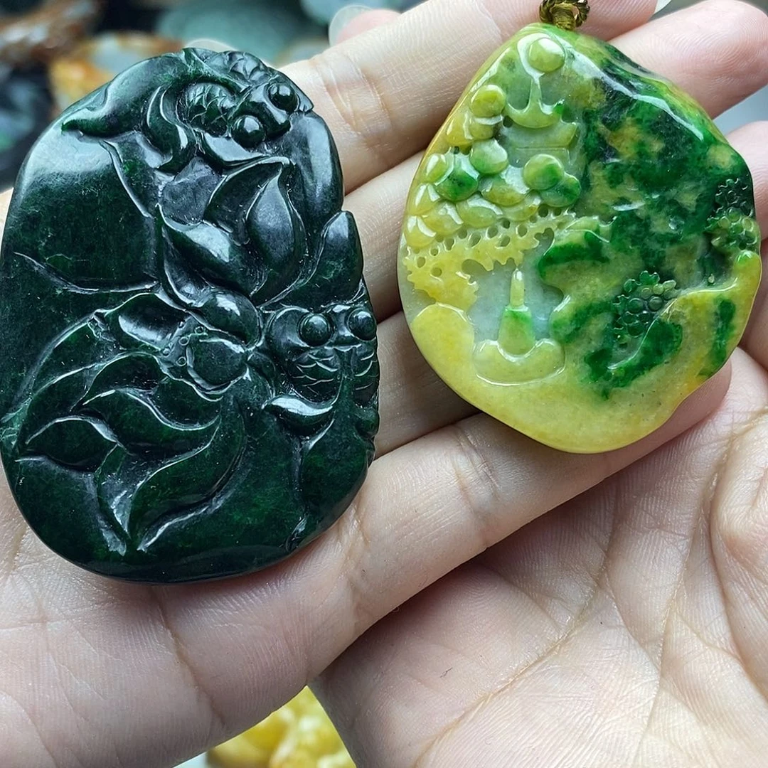 翡翠未镶嵌颈饰芬*姐牌子