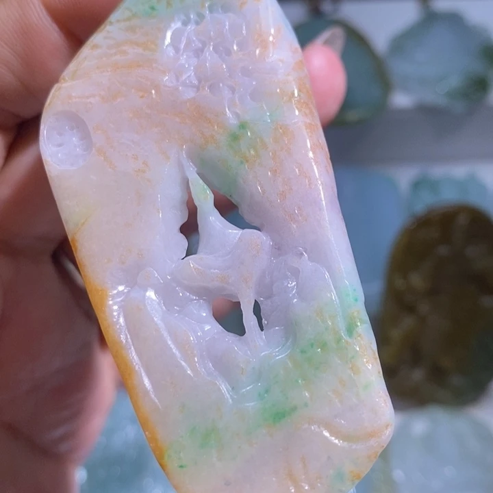 【闪购商品】翡翠未镶嵌颈饰悟道