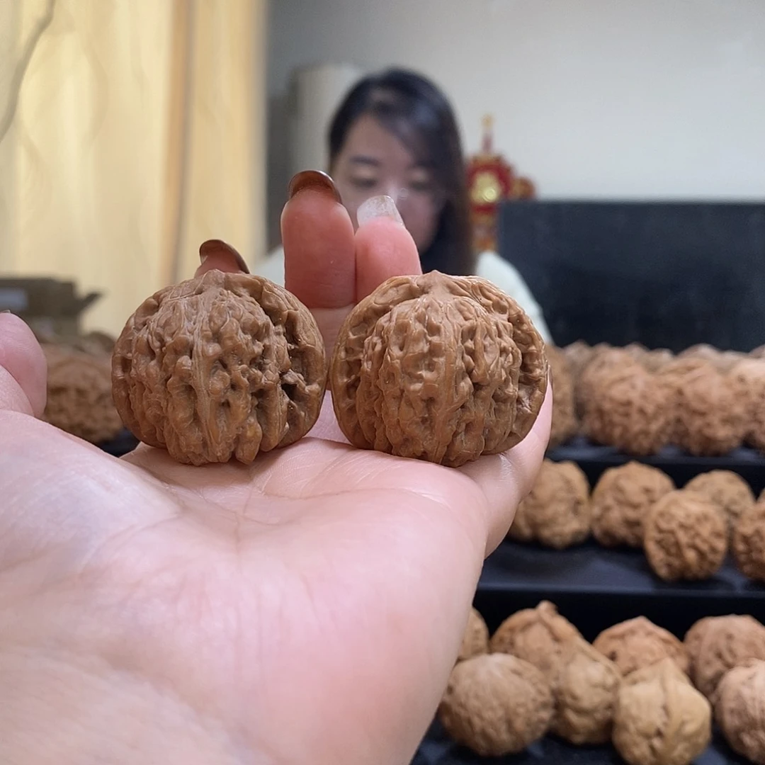 把件文玩核桃37四座楼有黄