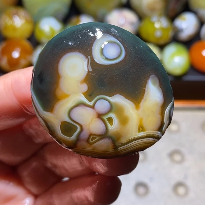 未镶嵌玛瑙/玉髓珠宝半成品73