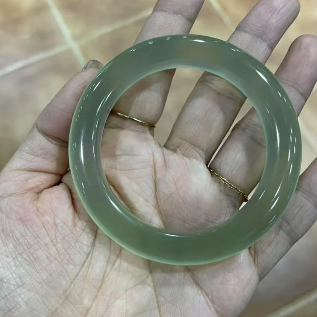 精品岫玉绿冰料手镯