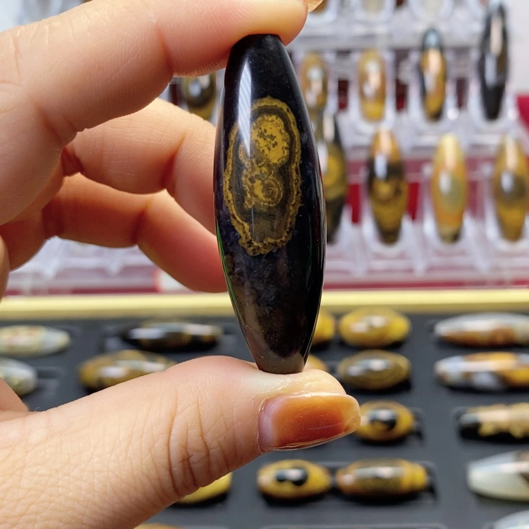 玛瑙/玉髓颈饰合金