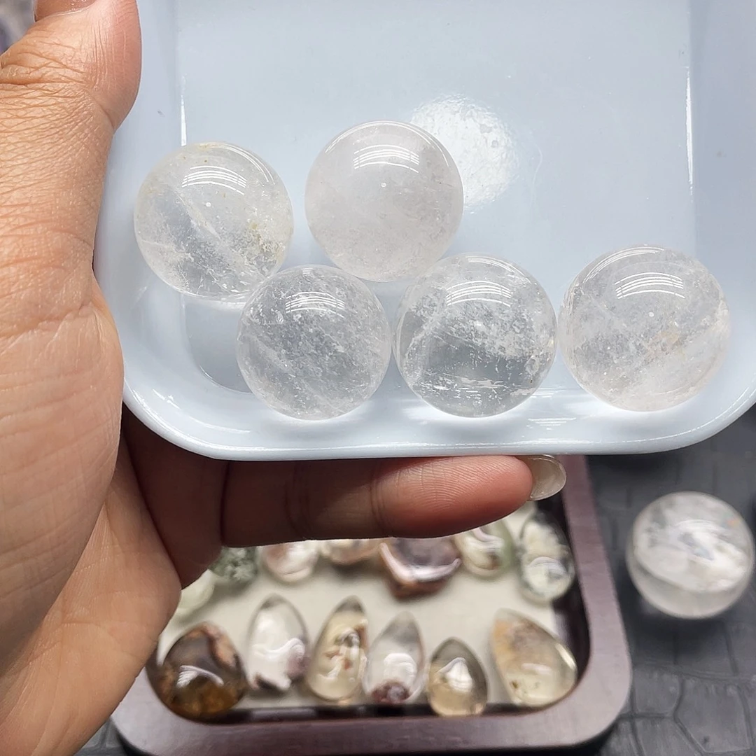 未镶嵌珠宝半成品水晶37卡2.4