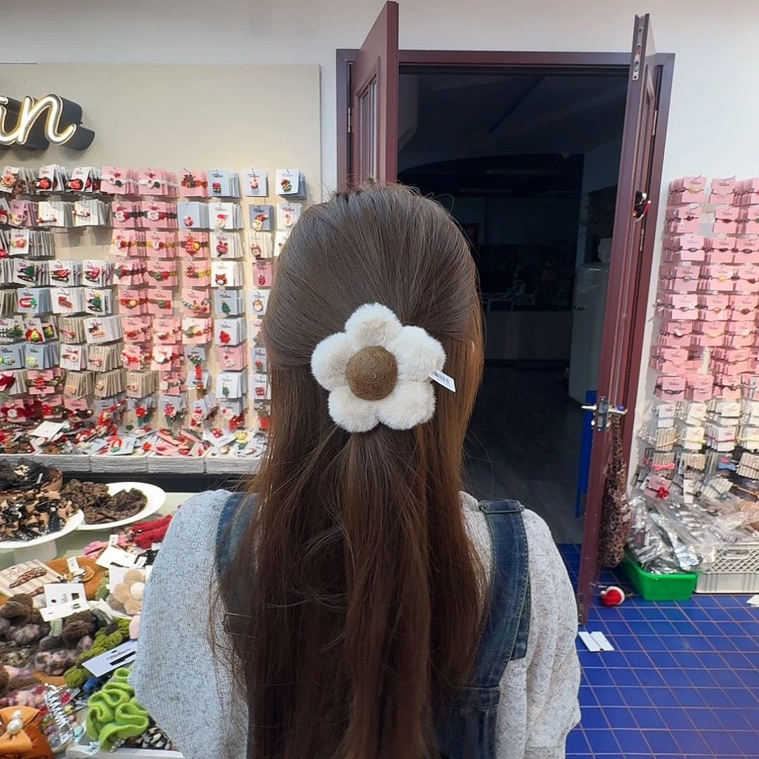 咖色球球花朵抓夹