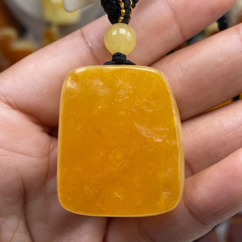 【闪购商品】琥珀颈饰未镶嵌