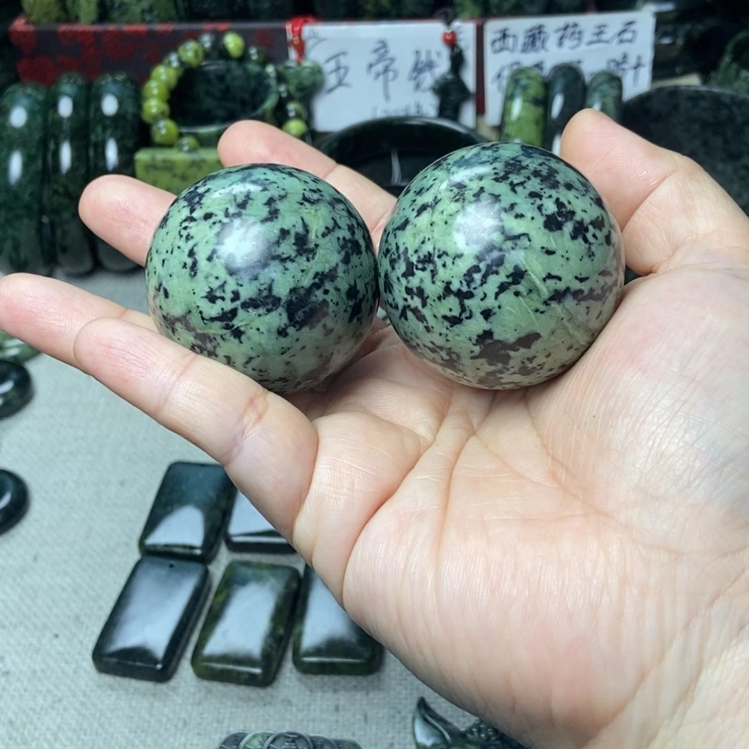 蛇纹石玉未镶嵌健身球