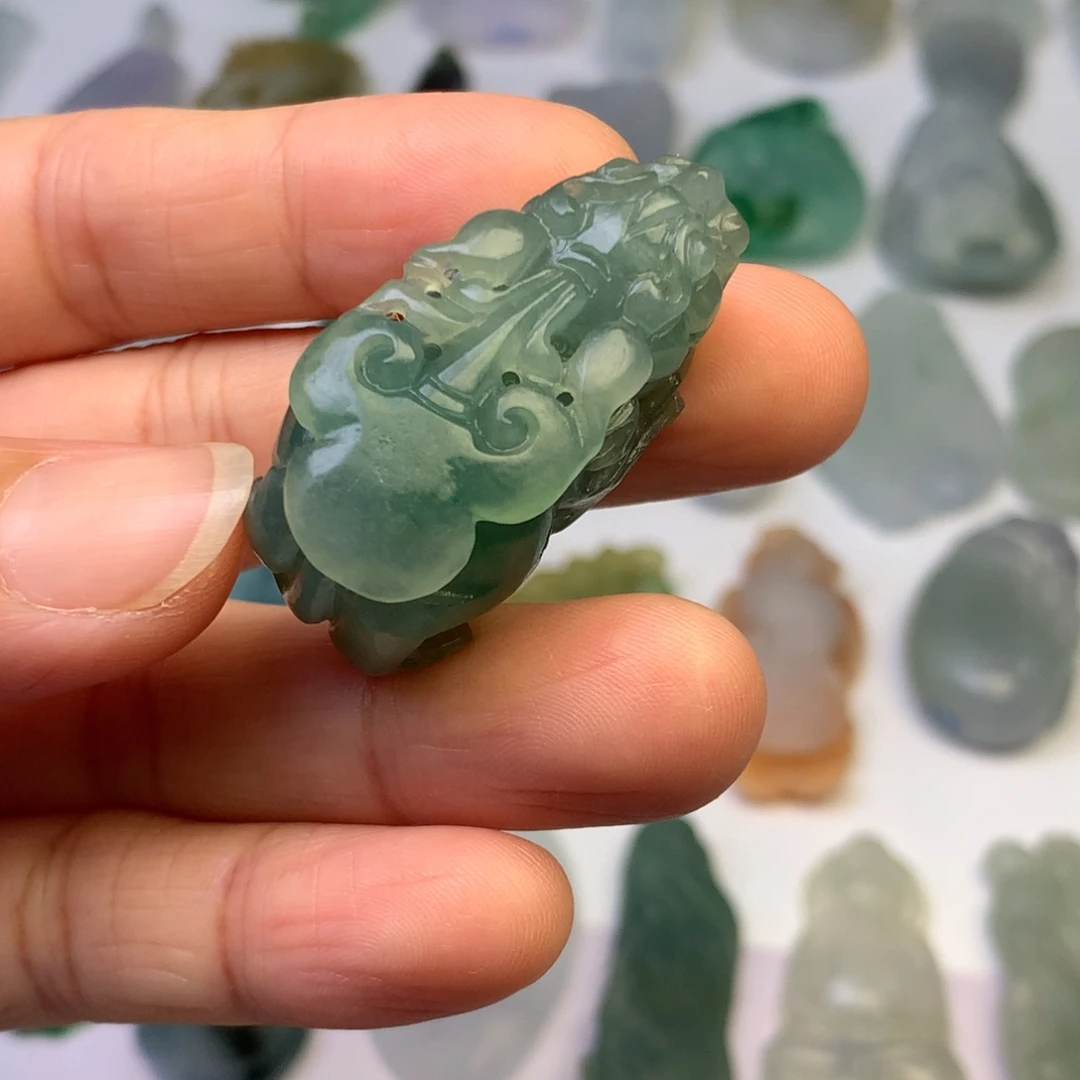 定制翡翠未镶嵌翡翠