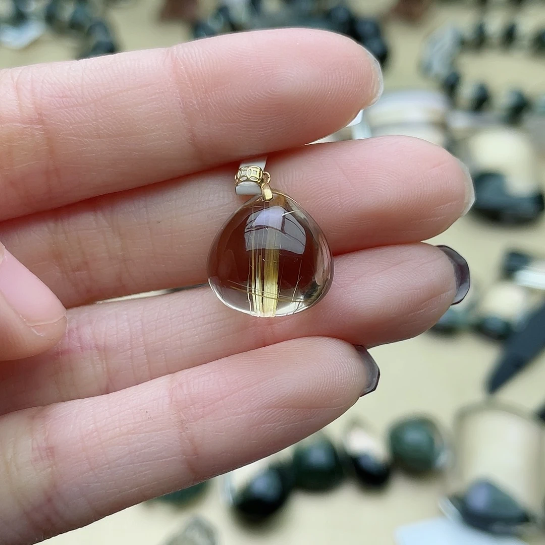 水晶颈饰18K金镶嵌小****）