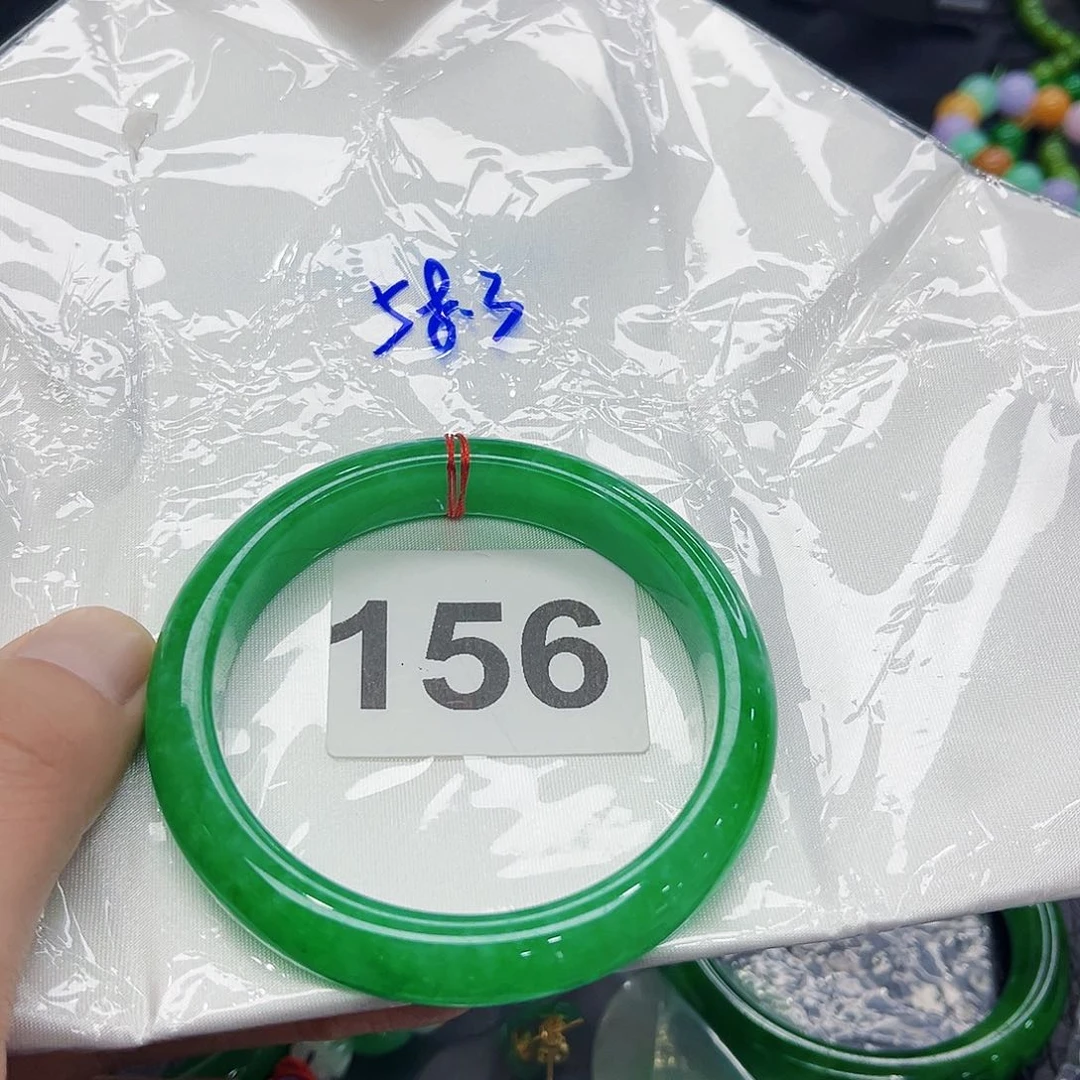 翡翠手镯未镶嵌华*手镯