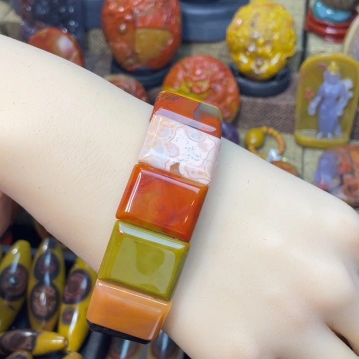 玛瑙/玉髓足银镶嵌珠宝奇石尚品大多宝手牌588